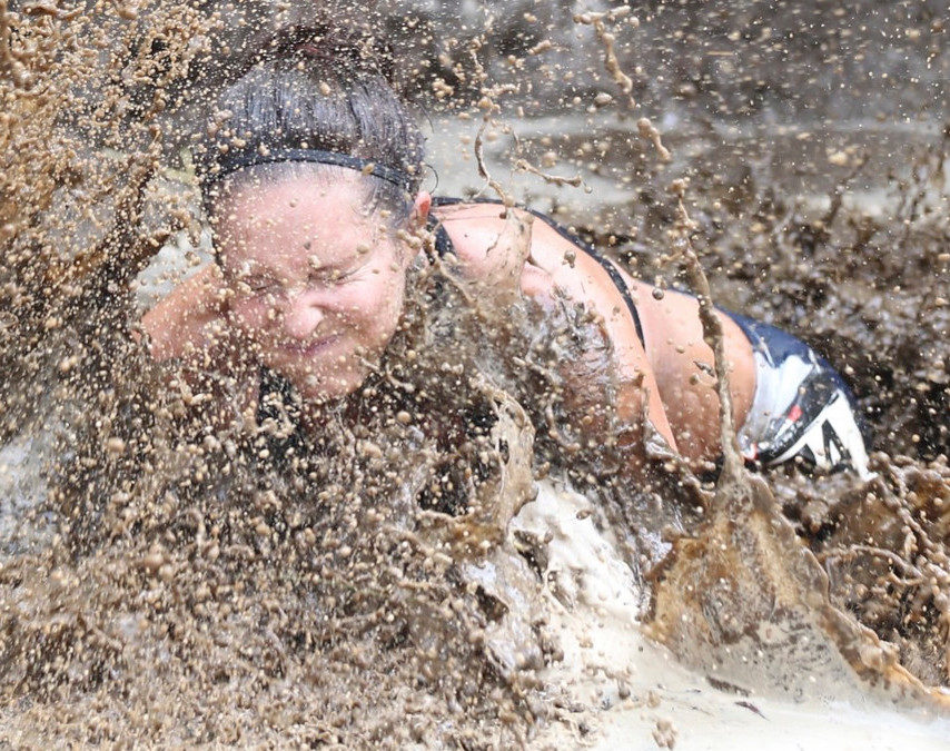 Fifth annual ‘BoldrDash’ mud crawl draws hundreds